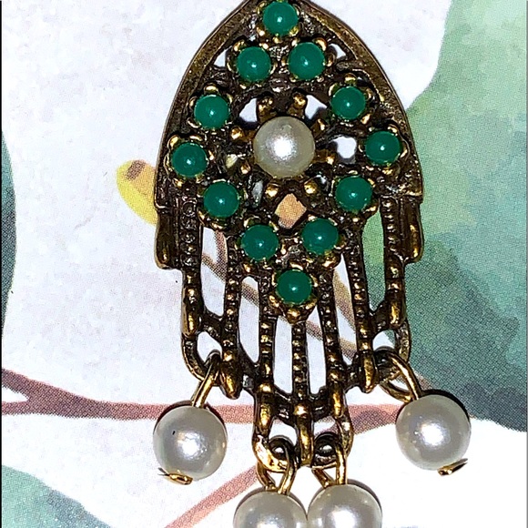 ๐งฟ2/$15๐งฟ Sarah Coventry Jade & Pearl Dreamcatcher Charm - Picture 12 of 13
